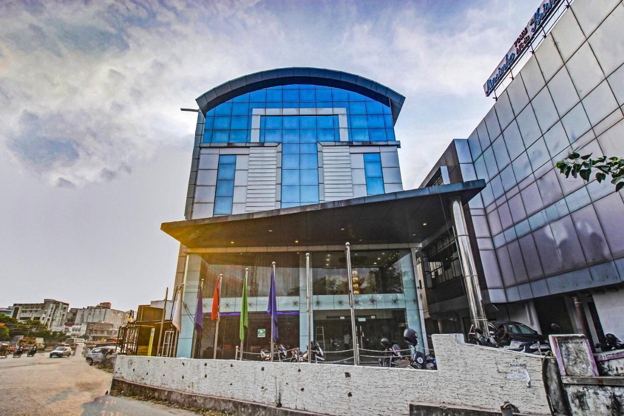 Oyo Townhouse 707 Grand Krishna Hotel Hyderabad Esterno foto